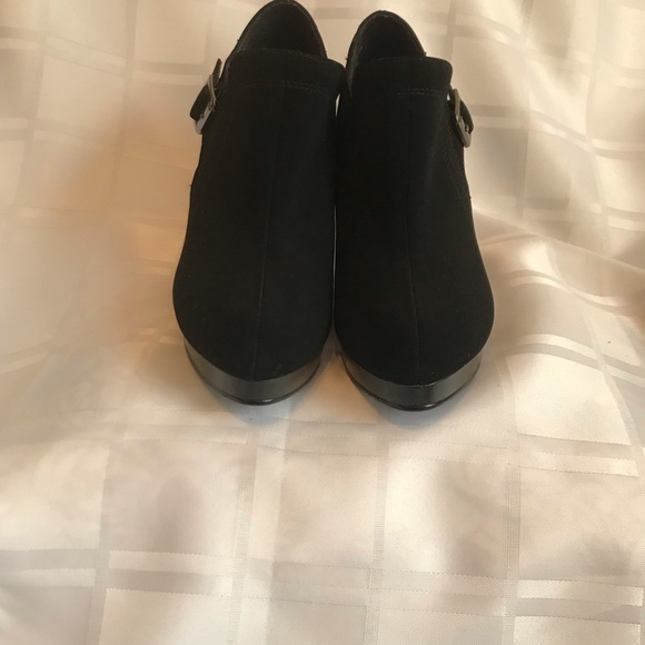 COPY - Beautiful high heeled ankle boots - Picture 3 of 7